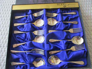 Rodd siverplate cake spoons & forks - ornate pattern
