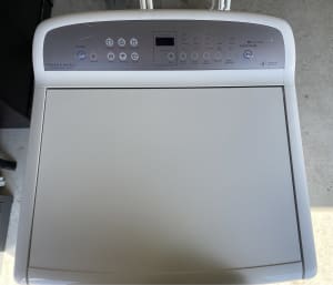 Fisher and Paykel 8.5kg Top Loader Machine Perfect Condition
