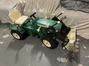 John Deere pedal car tractor bulldozer digger ride on toy