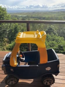 Little Tikes Cosy Truck Ride On Toy