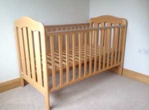 Cot bed (Mamas and Papas Eloise) with custom mattress