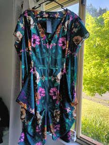 City chic green flower tunic dress size 18 FREE POSTAGE
