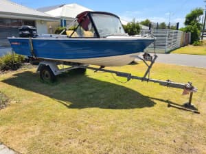Quintrex Runabout 4.3m with 40hsp Mercury & Trailer