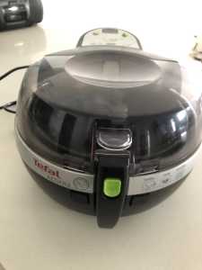 TEFAL AIRFRYER FOR SALE