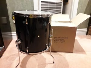 16x16 Inch Floor Tom and free drums