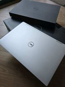 DELL XPS laptop 15 2in1 creator laptop