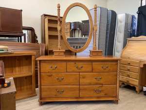 Dressing table with drawers