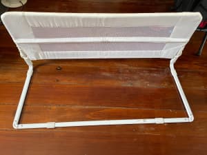 Childcare Safety Bed Rail guard: baby guard / toddler bed rail