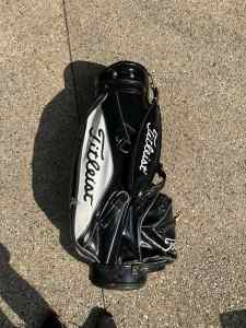 Retro Titliest Golf Bag