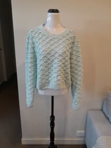 Glassons pastel green sweater