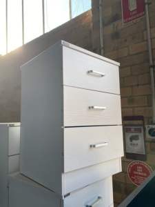 LOWER PRICE! REDFERN 3 DRAWER BEDSIDE TABLE AVAILABLE IN BLACK & WHITE