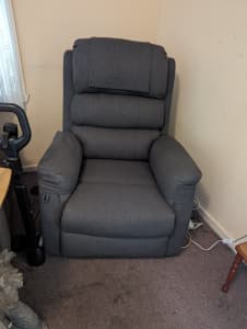 Electric Recliner in excellent condition.