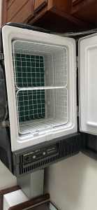 80L Engel fridge/ freezer