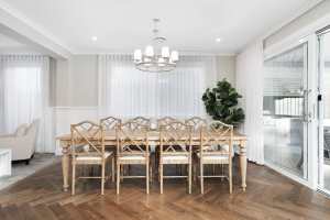 Hamptons/Coastal Dining Table & 8 Chairs