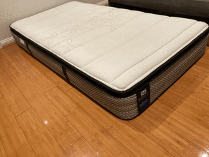 King single size Mattress - Excellent condition