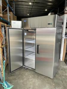 New Commercial Freezer 2 Door Large 1300 L Standing Kitchen Storage