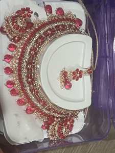 Beautiful jewellery sets Available now Book your order now