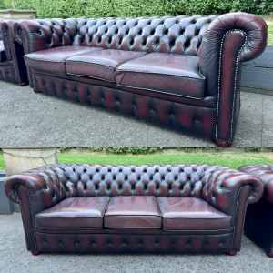 Stunning Pair of 3.5 Seat Leather Chesterfield Sofa Couch Lounge