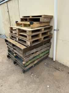 Pallets FREE COLLECT ONLY