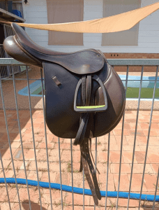 17in Peter Horobin jump saddle
