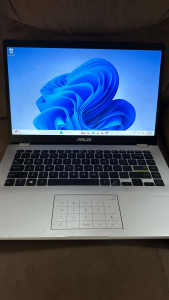 Asus E410M Laptop 14, Excellent Condition, Intel Celeron N40 Silver