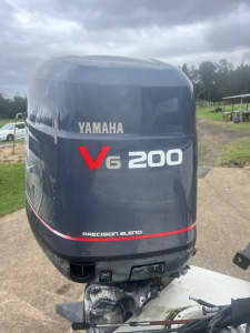 Yamaha V6 200hp 