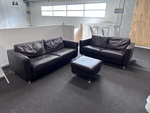 Genuine leather lounge suite