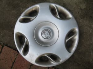 Commodore hubcaps deals