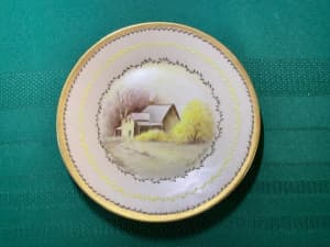HAND PAINTED PLATE WITH COUNTRY COTTAGE