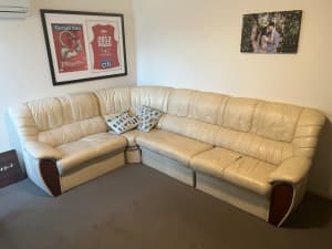 6 seater leather lounge