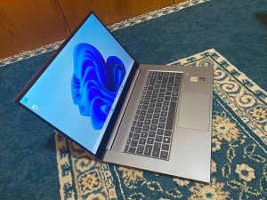 i9 10th gen HP ZBook Studio G7 Mobile Workstation with 32 GB Ram/1 TB