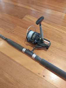 Rod & reel combo - shakespeare ugly stick with daiwa reel