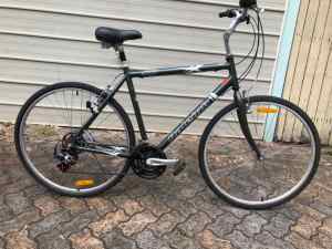 Bike , size 700/ wheels,suit new bike buyer