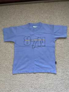 Boys Light Blue T-shirt Size 7-8 LIKE NEW 👕