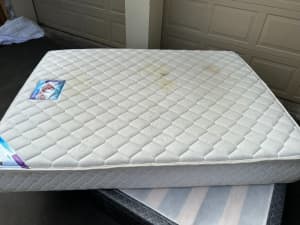 Queen size mattress (Free delivery)