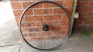 Front 700c road bike wheel fixie