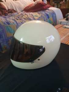 Motorcycle helmet Biltwell Gringo in excellent condition XL