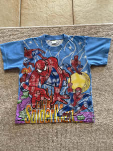 Child’s Spider-Man T-shirt Size M (4-6 yrs) 🕷️🕸️