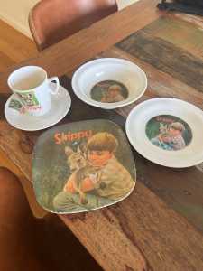 Vintage Skippy the bush kangaroo cup and plates set