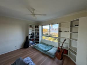 Room available for rent/sharing in a beautiful South Perth apartment