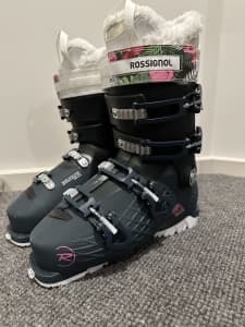 Rossignol women’s ski boot