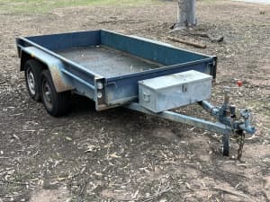 2.5 Tonne Trailer 10x6 with Straps $70/day