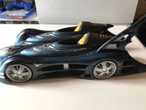 Rare 2003 Mattel Batmobile with missile and detachable robin batcycle