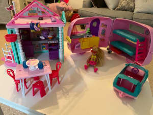 Barbie Chelsea play set with house and caravan
