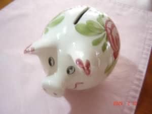 COLOURFUL PIG MONEY BOX