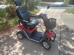 Mobility Scooter: Pride Pathfinder 140xl