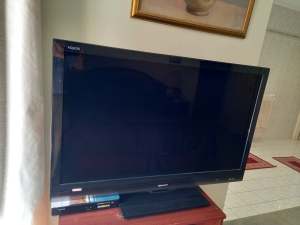 Sharp LCD color TV. Model LC 40LE700x