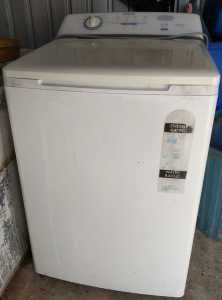 Used Simpson SWT704 7.5KG Top Load Washing Machine
