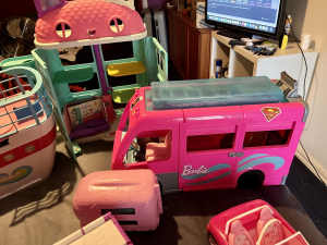Barbie, Gabby Dollhouse & Twister