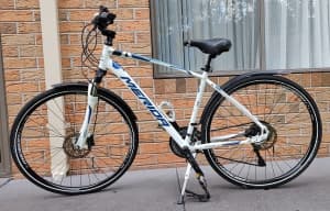 Merida Crossway 500 2019 Bicycle with attached accessories for sale